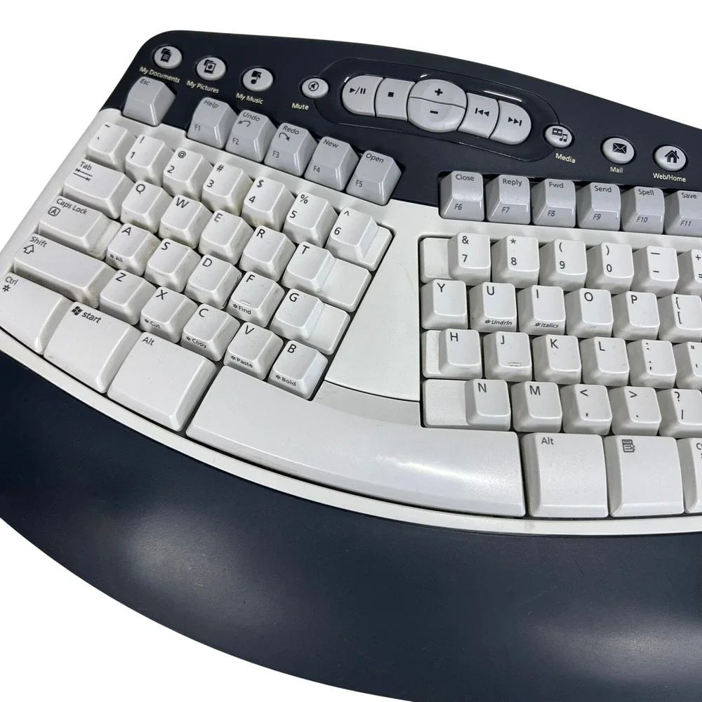 Microsoft Natural MultiMedia Keyboard 1.0A Ergonomic PS2 Wired White RT9470